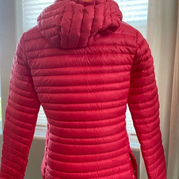NWOT Stio Women's Vibrant Pink Puffer Down Pullover - Picture 5 of 11